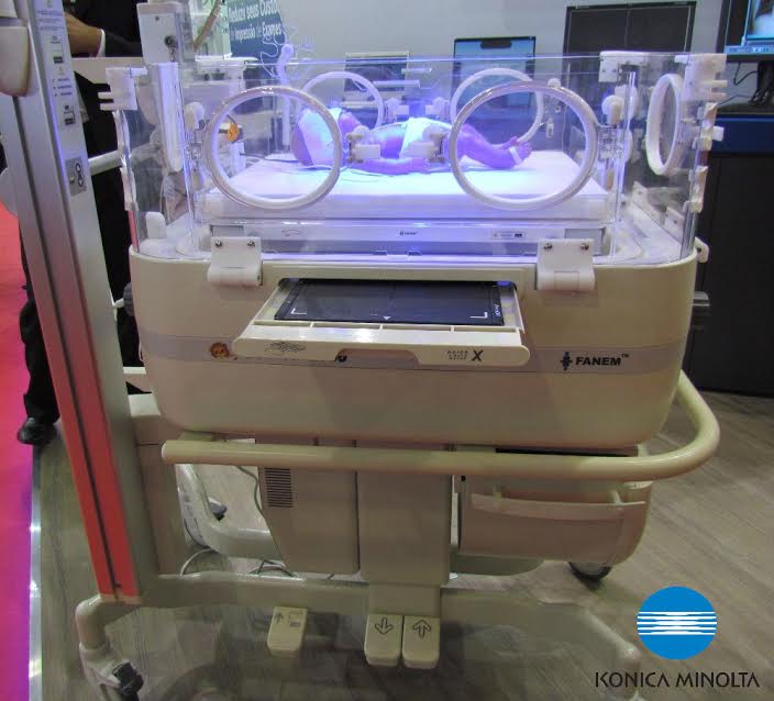 Konica Minolta anuncia painel digital sem fio para incubadoras neonatais